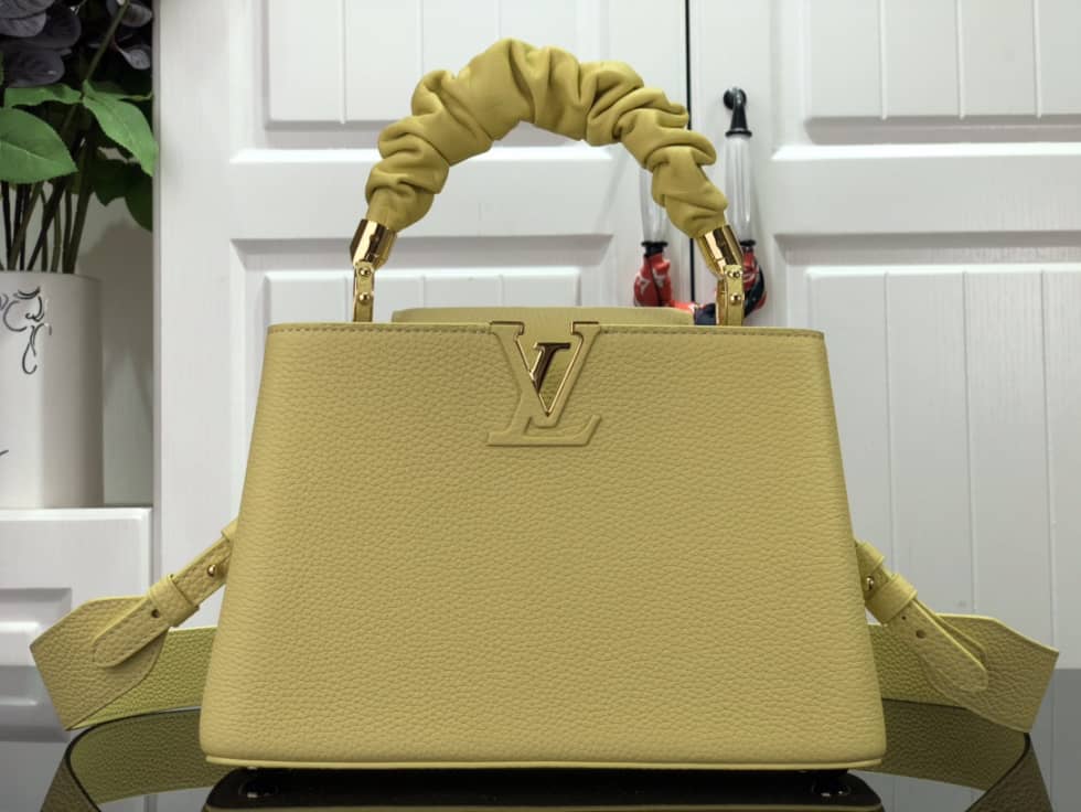 L0vis Vvtt0n Capucines BB Taurillon Leather Bubble Yellow M58694 Replica Shoulder Bag