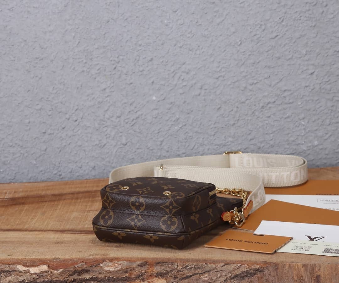 L0vis Vvtt0n Utility Phone Sleeve Chain Shoulder Bag Replica M80746