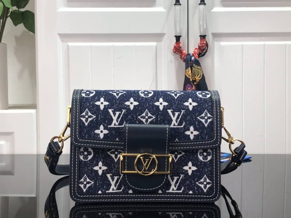 L0vis Vvtt0n Monogram Denim Dauphine Mini M59716 Replica Shoulder Bag