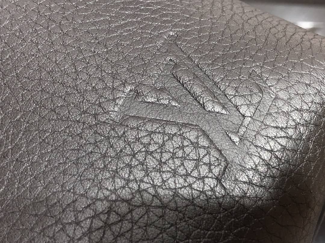 L0vis Vvtt0n Cabas Voyage Taurillon Leather Bag M52817 Replica