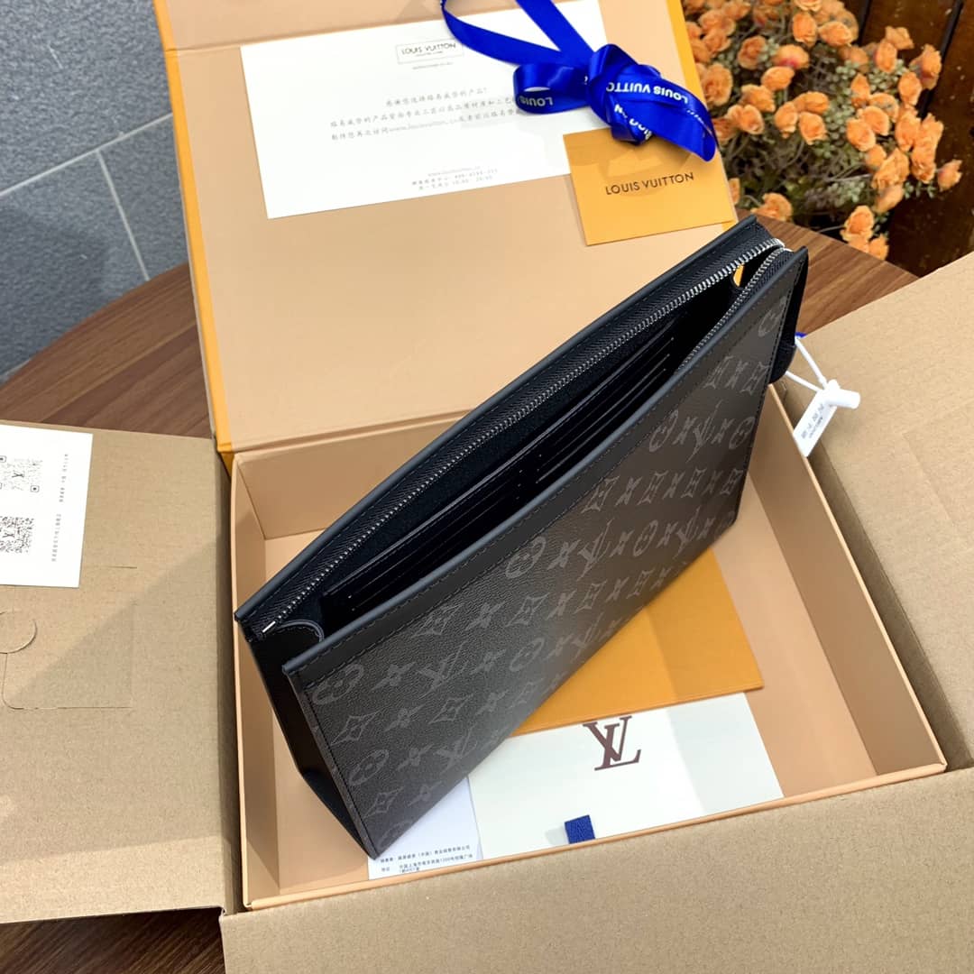 L0vis Vvtt0n Monogram Titanium Canvas Pochette Voyage MM M41696 Replica Clutch