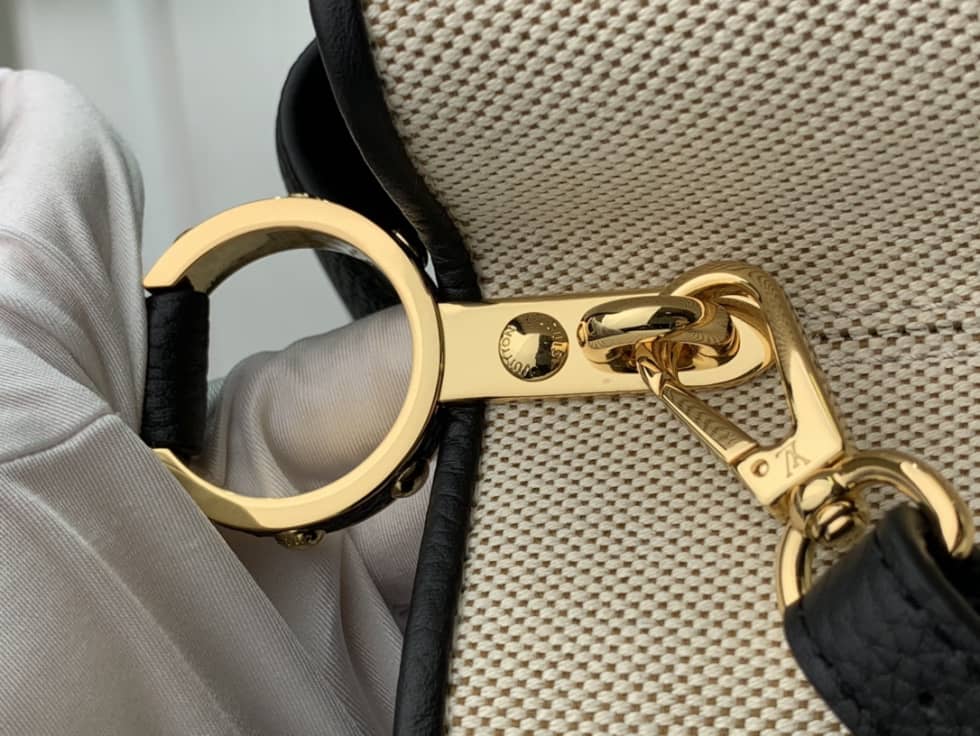 L0vis Vvtt0n Capucines MM Black M59872 Replica Shoulder Bag