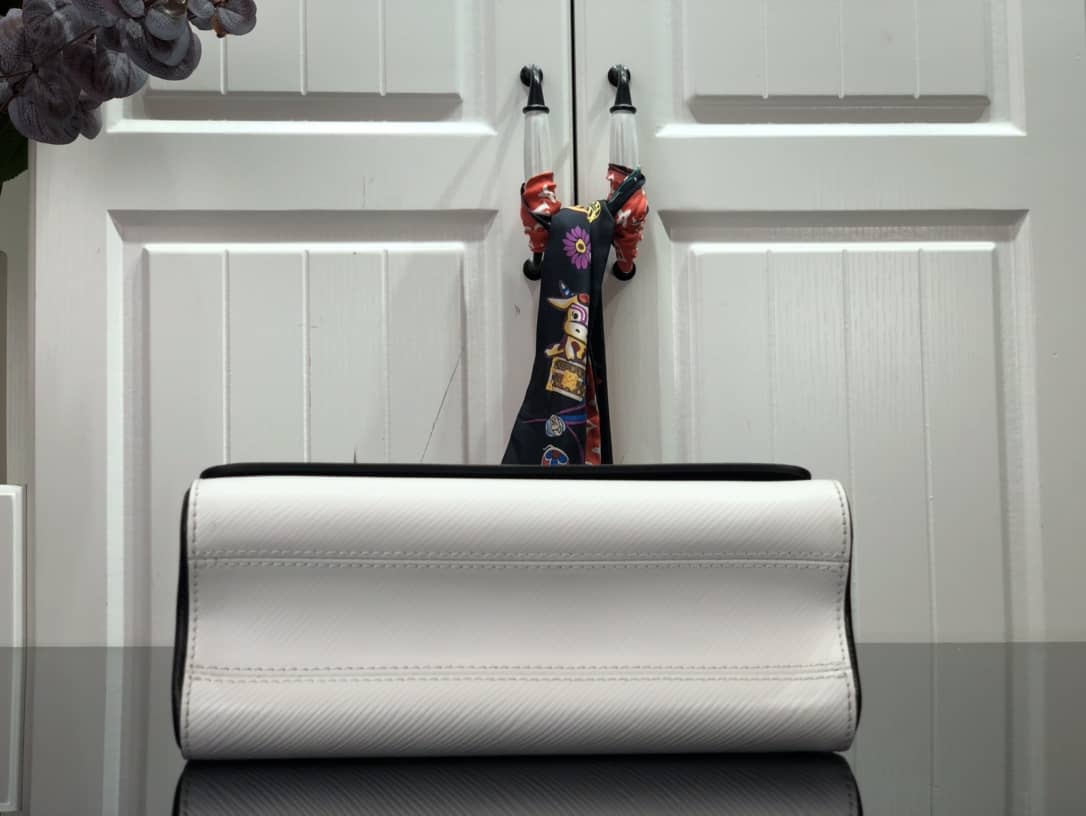 L0vis Vvtt0n Monogram 2Way Leather Twist Replica Handbag White M58526