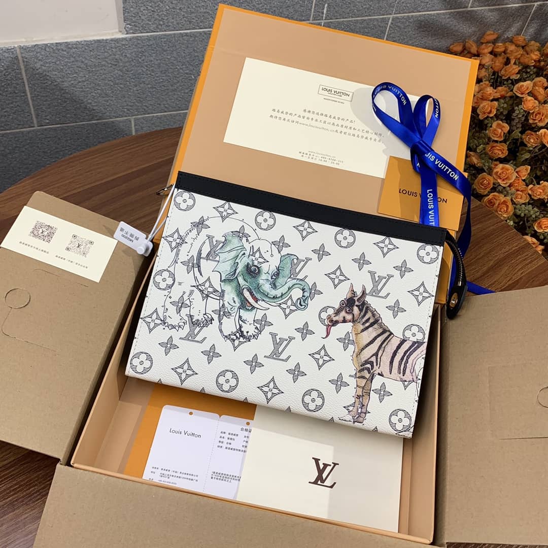 L0vis Vvtt0n Monogram Savane Canvas Replica Pochette Voyage M66929