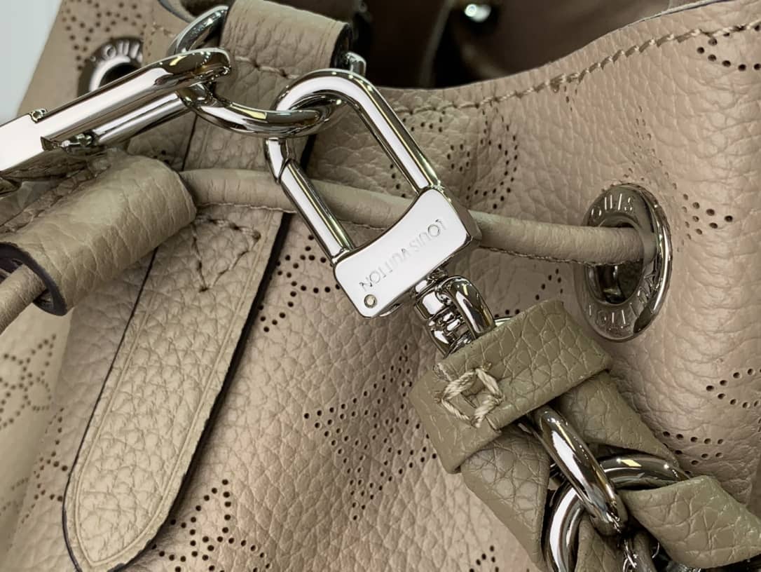 L0vis Vvtt0n Bella Mahina Magnolia Leather Replica Bag M57068 Gray