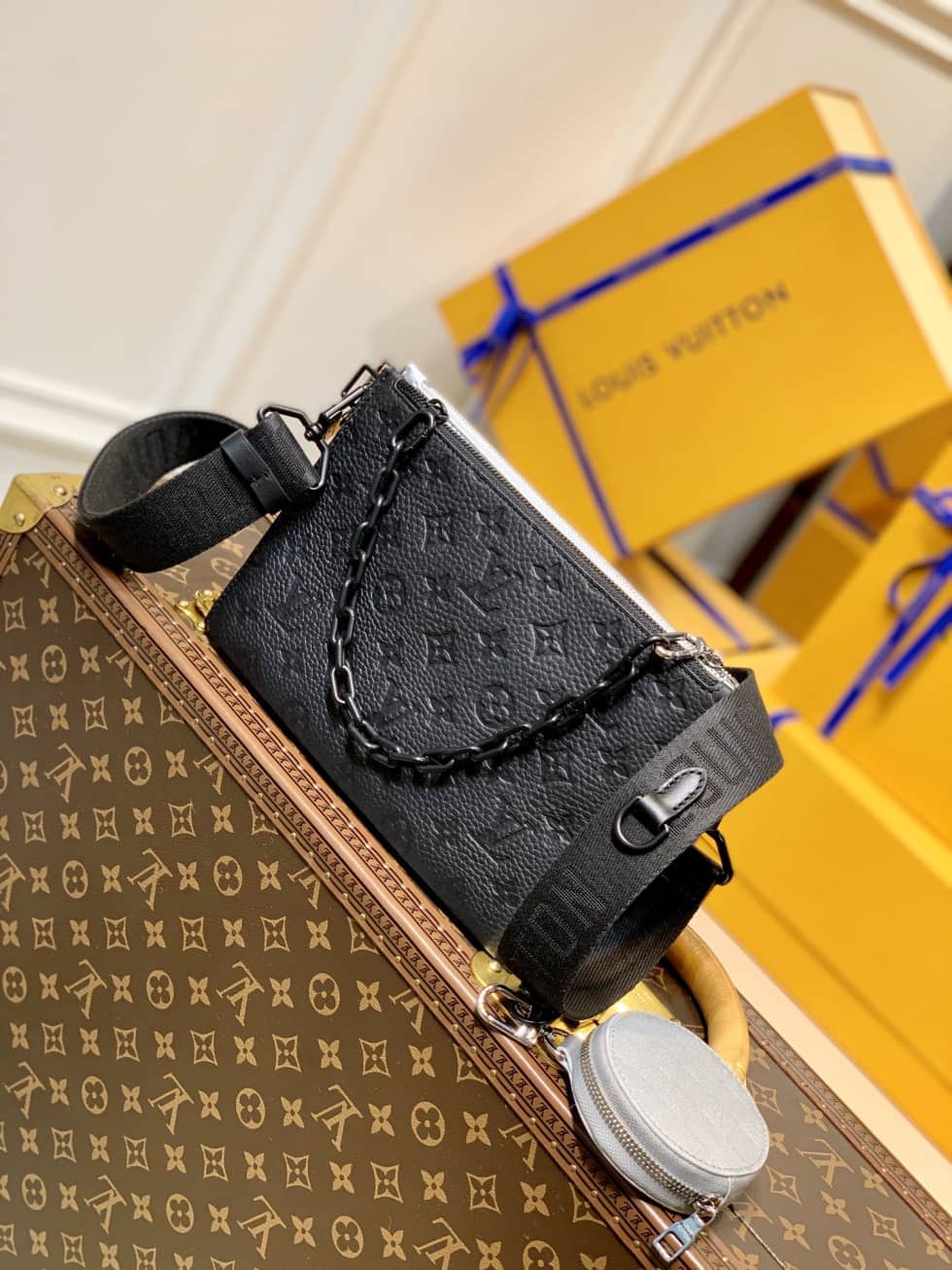 L0vis Vvtt0n Trio Pouch Glitter Silver M59682 Replica