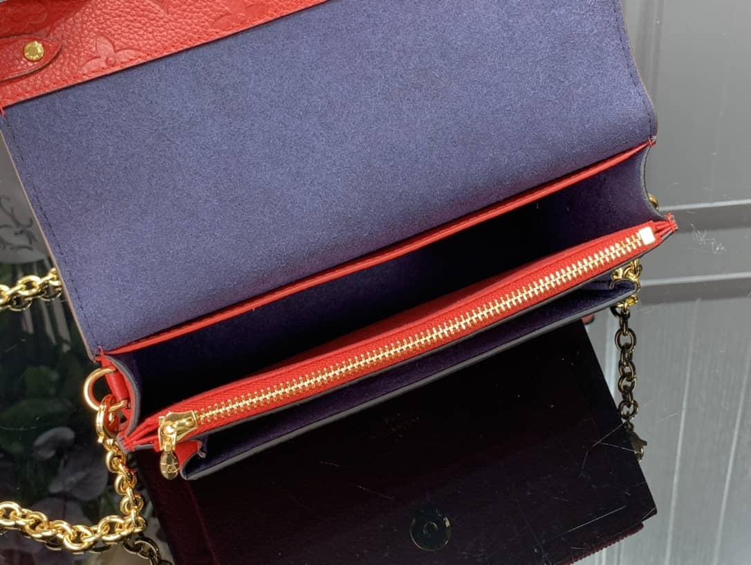 L0vis Vvtt0n Vavin Chain Empreinte Leather Replica Bag Red M63398