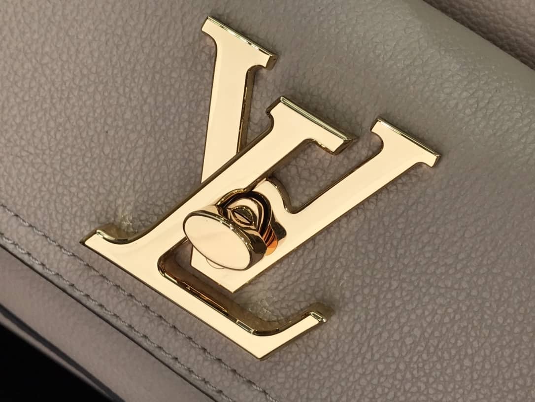 L0vis Vvtt0n Lockme Replica Bucket Bag Gray M57688