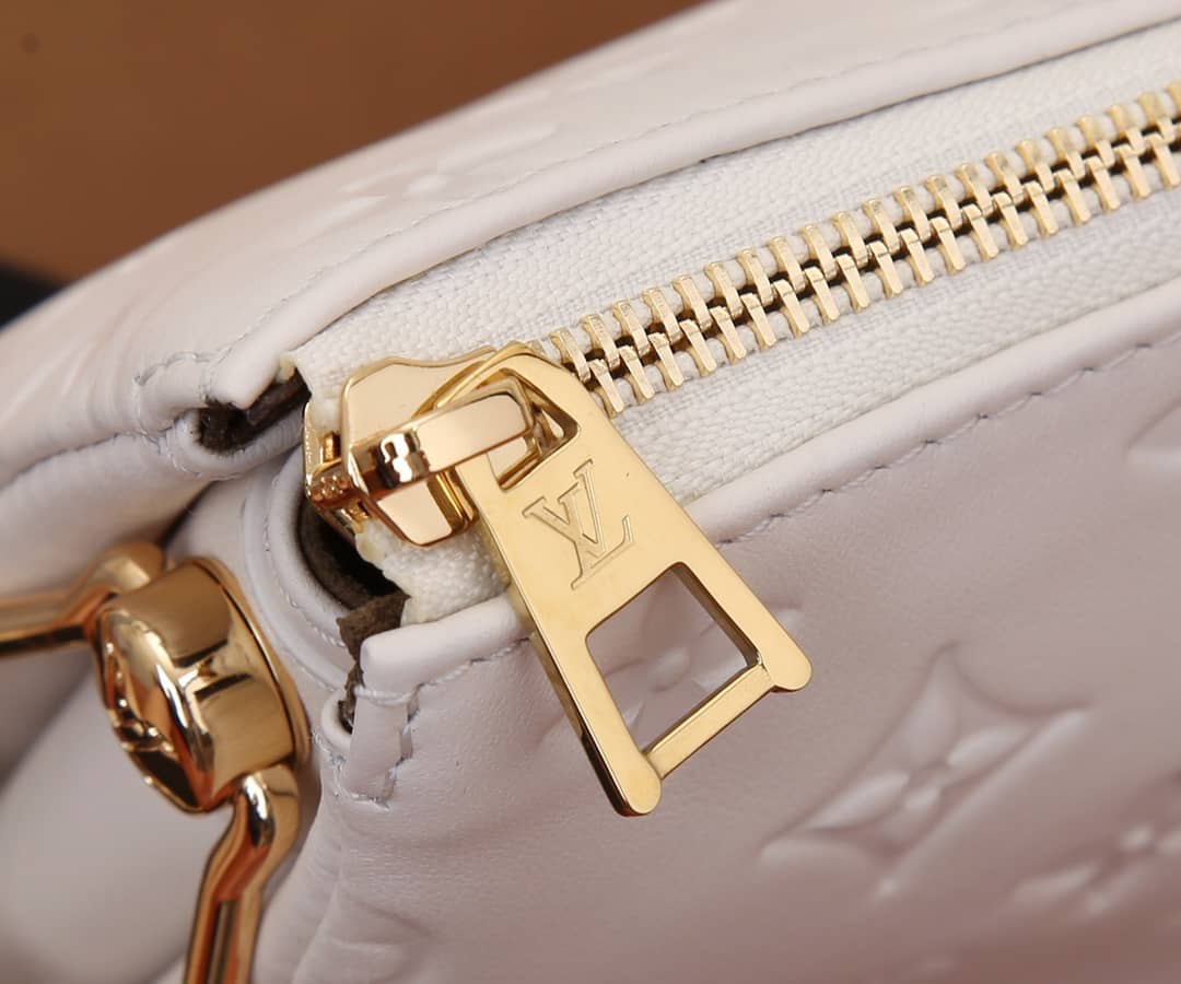 L0vis Vvtt0n Coussin PM Monogram Embossed Replica Crossbody Bag White M57790