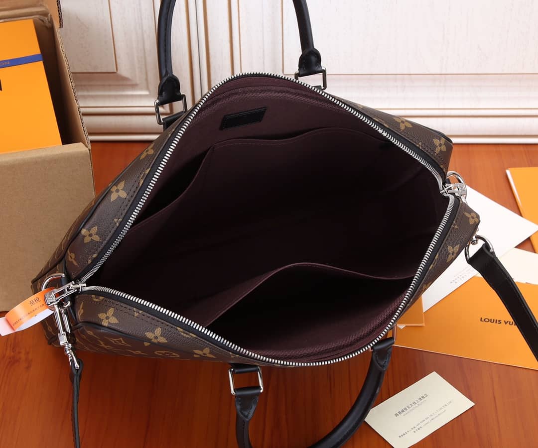 L0vis Vvtt0n Porte Documents Voyage PM Replica M52005