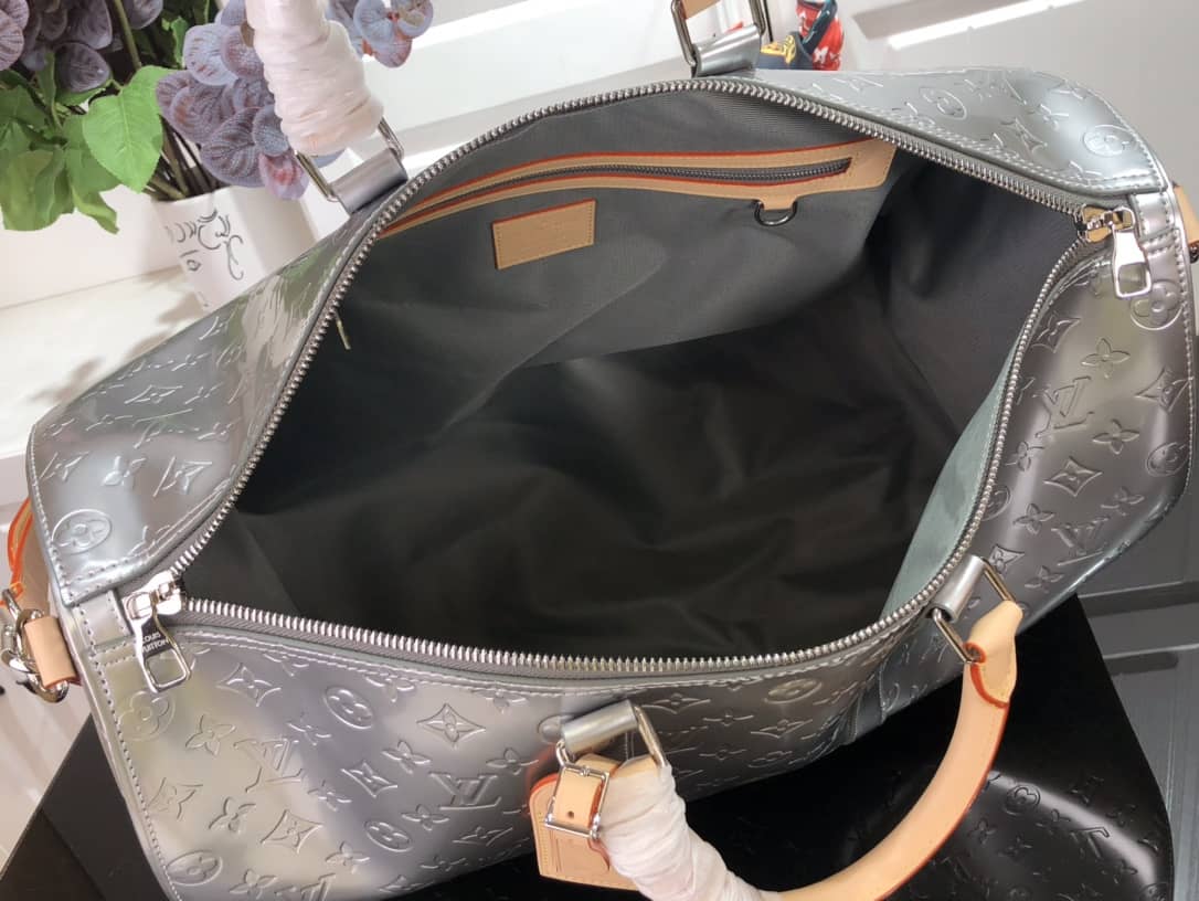 L0vis Vvtt0n Keepall Patent Leather Replica Travel Bag M40569
