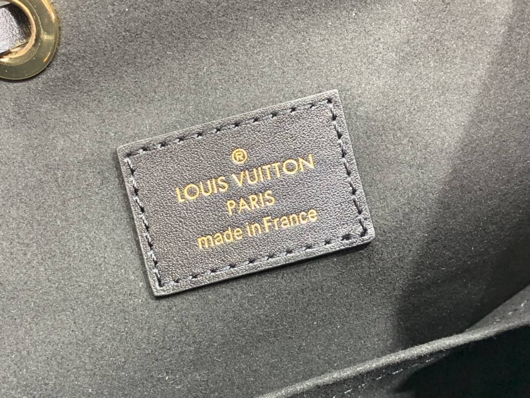 L0vis Vvtt0n Ann Platt Montsouris PM Noir Leather Replica Backpack Black M45205