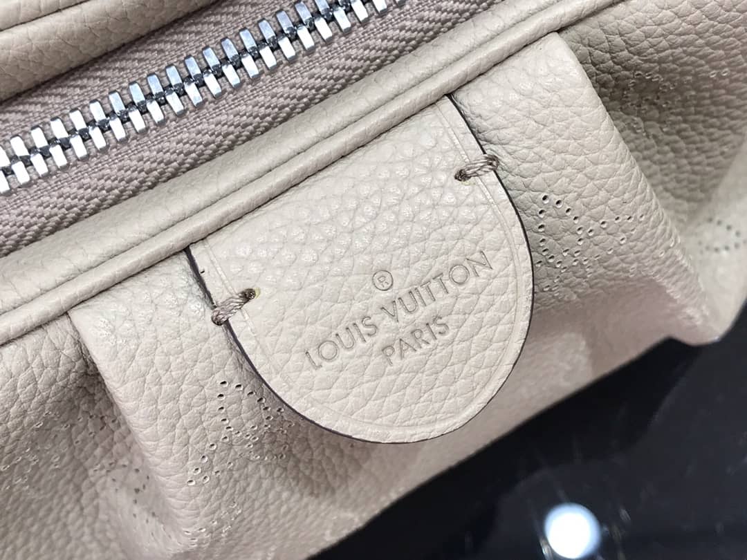 L0vis Vvtt0n Scala Mini Replica Pouch Gray M80092