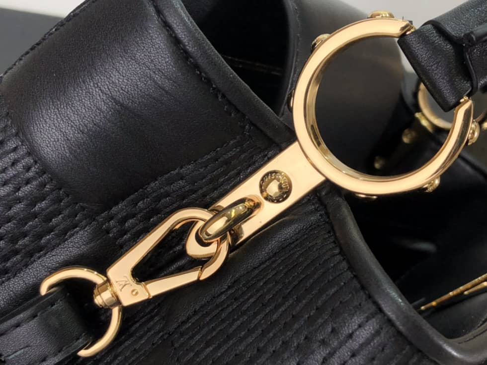 L0vis Vvtt0n Capucines MM Black M59225 Replica Shoulder Bag