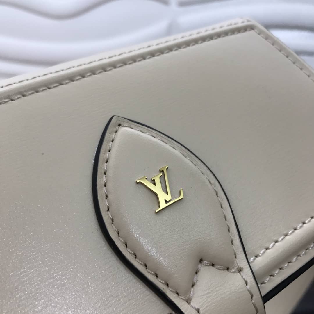 L0vis Vvtt0n Officier Pouch Monogram Canvas Strap Replica Bag White M69841