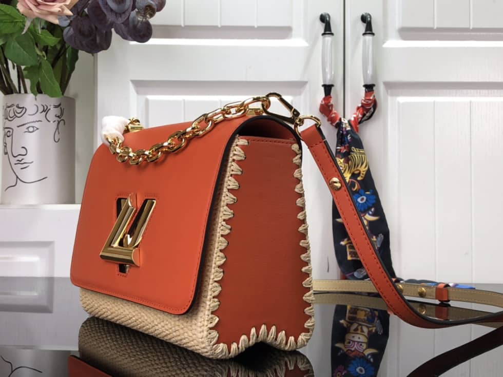 L0vis Vvtt0n Twist MM Raffia Replica Bag M57648