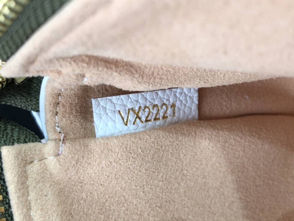 L0vis Vvtt0n Monogram Empreinte Leather Mini Pochette Accessoires M81284 Replica