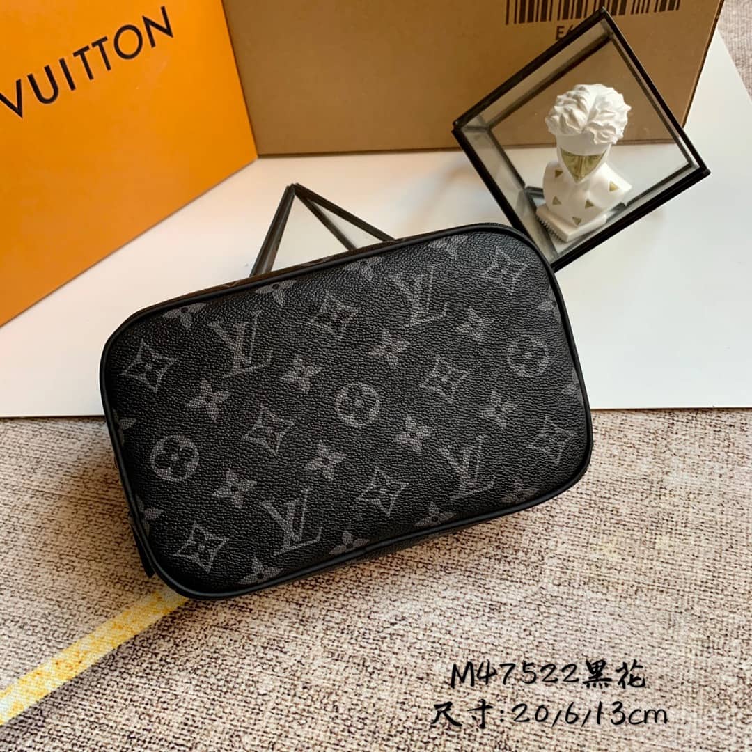 L0vis Vvtt0n Monogram Trousse Toilette Clutch Replica Black M47522