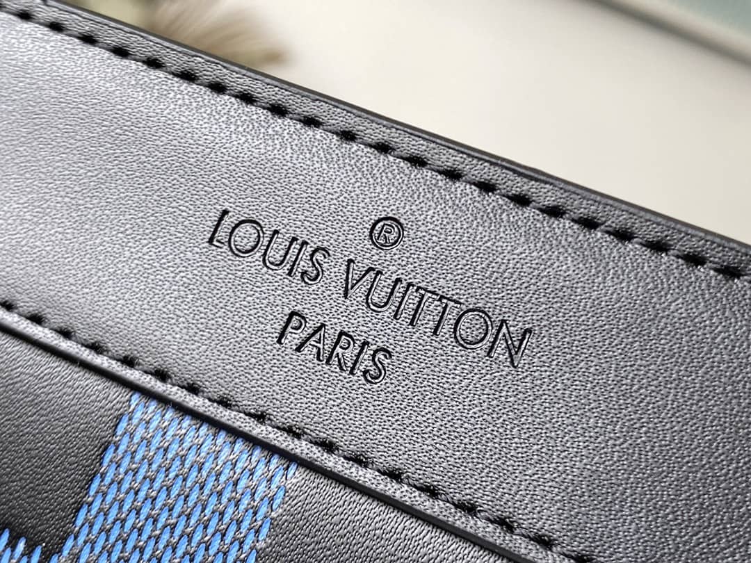 L0vis Vvtt0n Damier 3D Cowhide Leather Standing Replica Pouch N60448