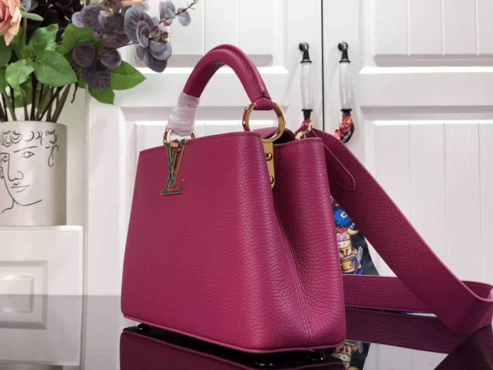 L0vis Vvtt0n Capucines BB Rose M59066 Replica Shoulder Bag