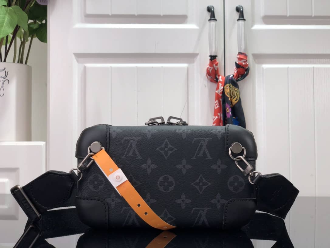 L0vis Vvtt0n Horizon Clutch Monogram Eclipse Canvas Replica M45579