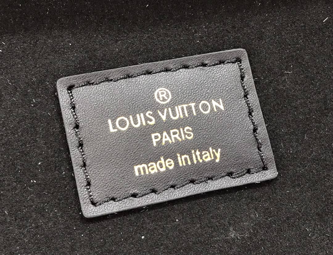 L0vis Vvtt0n Mini Beauty Case Monogram Empreinte Leather Bag Replica M44985