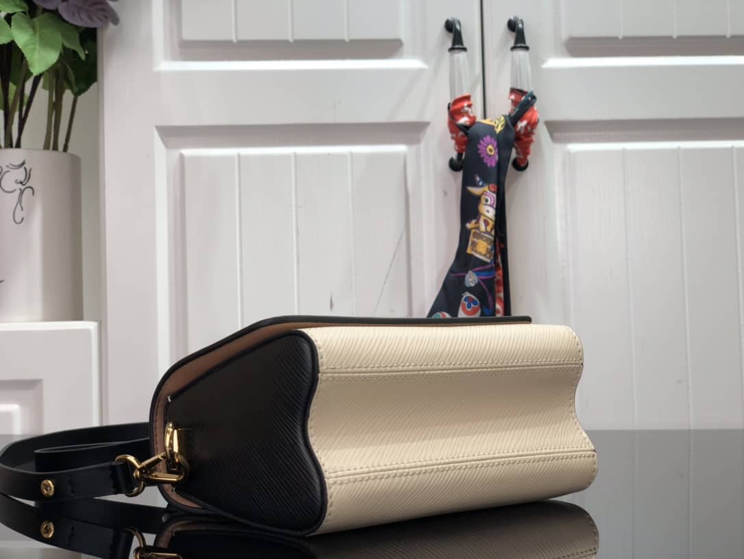 L0vis Vvtt0n Replica Bags Twist PM Replica Handbag Epi Leather M58546