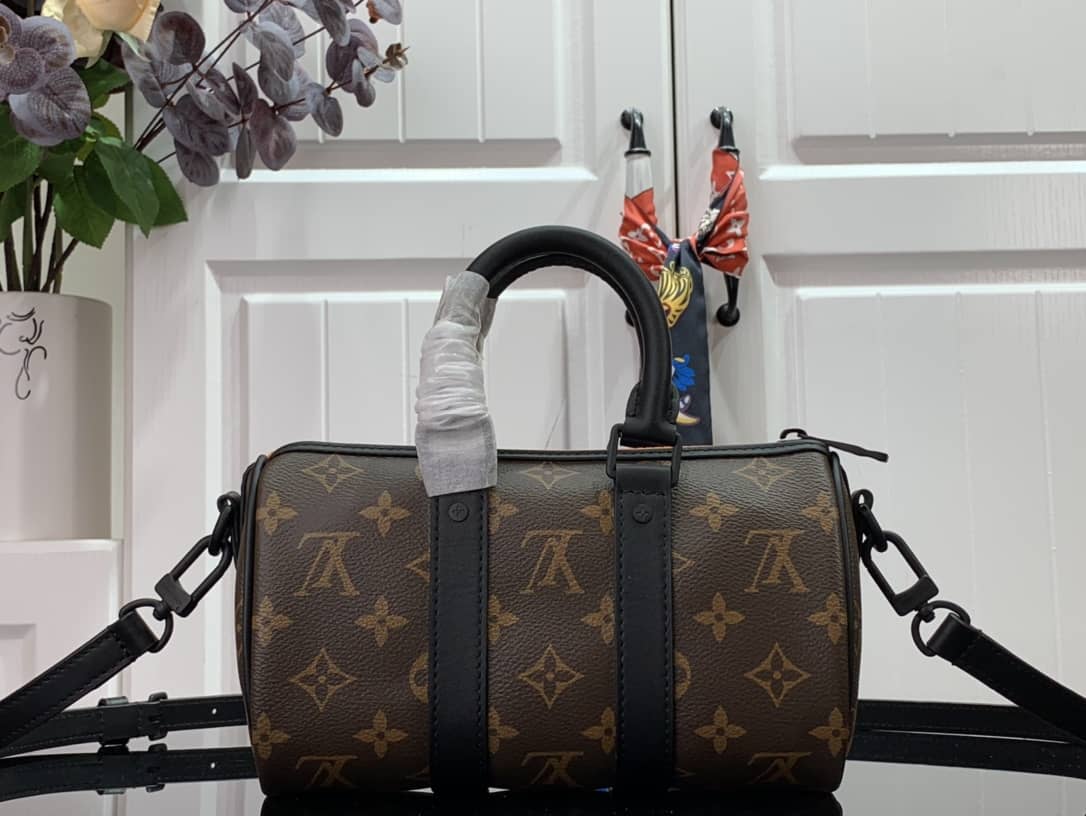 L0vis Vvtt0n Monogram Keepall XS Virgil Abloh Bag Replica M80201