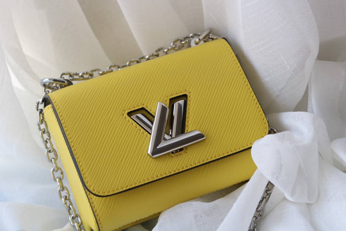 L0vis Vvtt0n Replica Twist MM Epi Leather Bag Yellow