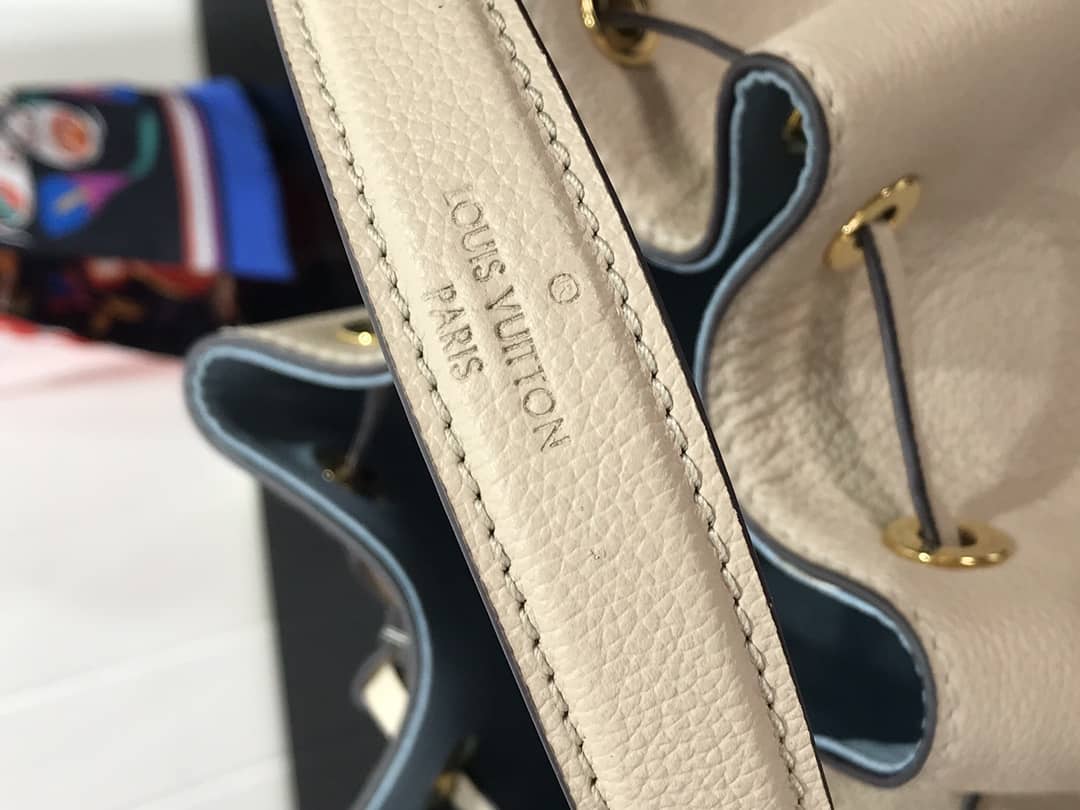 L0vis Vvtt0n Lockme Replica Bucket Bag Gray M57688