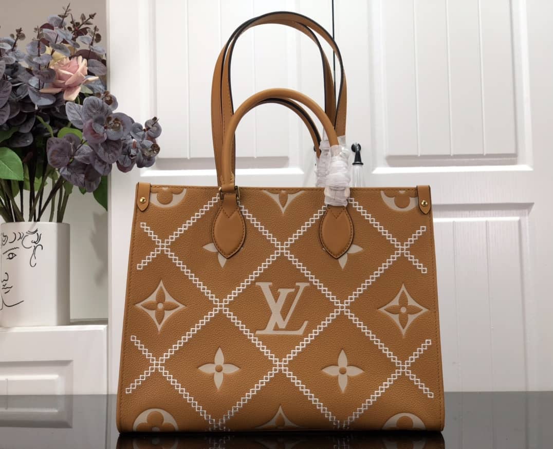 L0vis Vvtt0n Onthego MM Monogram Empreinte M46015 Replica Tote