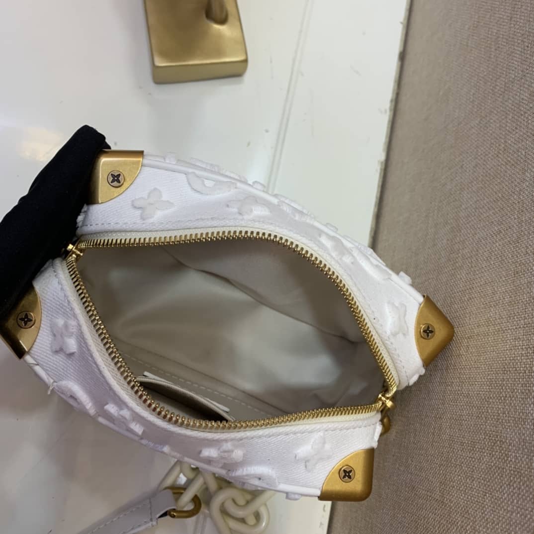 L0vis Vvtt0n Mini Soft Trunk Monogram Canvas Replica Bag White M68970