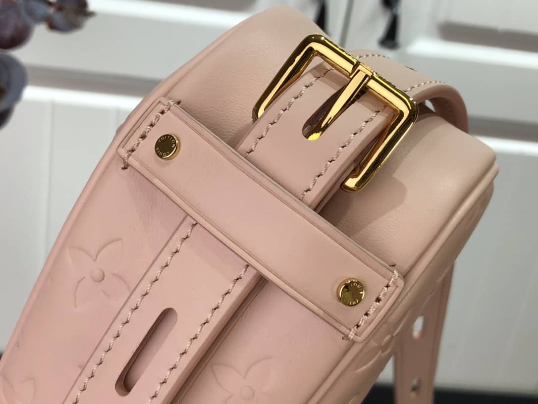 L0vis Vvtt0n Coeur Small Replica Handbag M58738