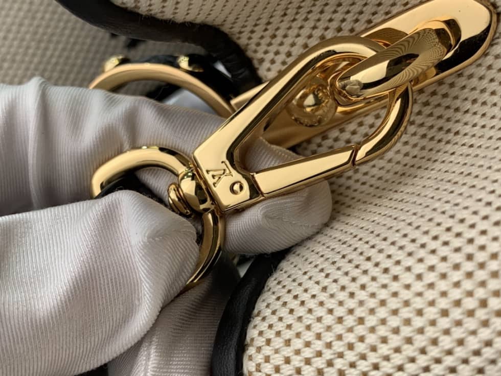 L0vis Vvtt0n Capucines BB Black M59872 Replica Shoulder Bag