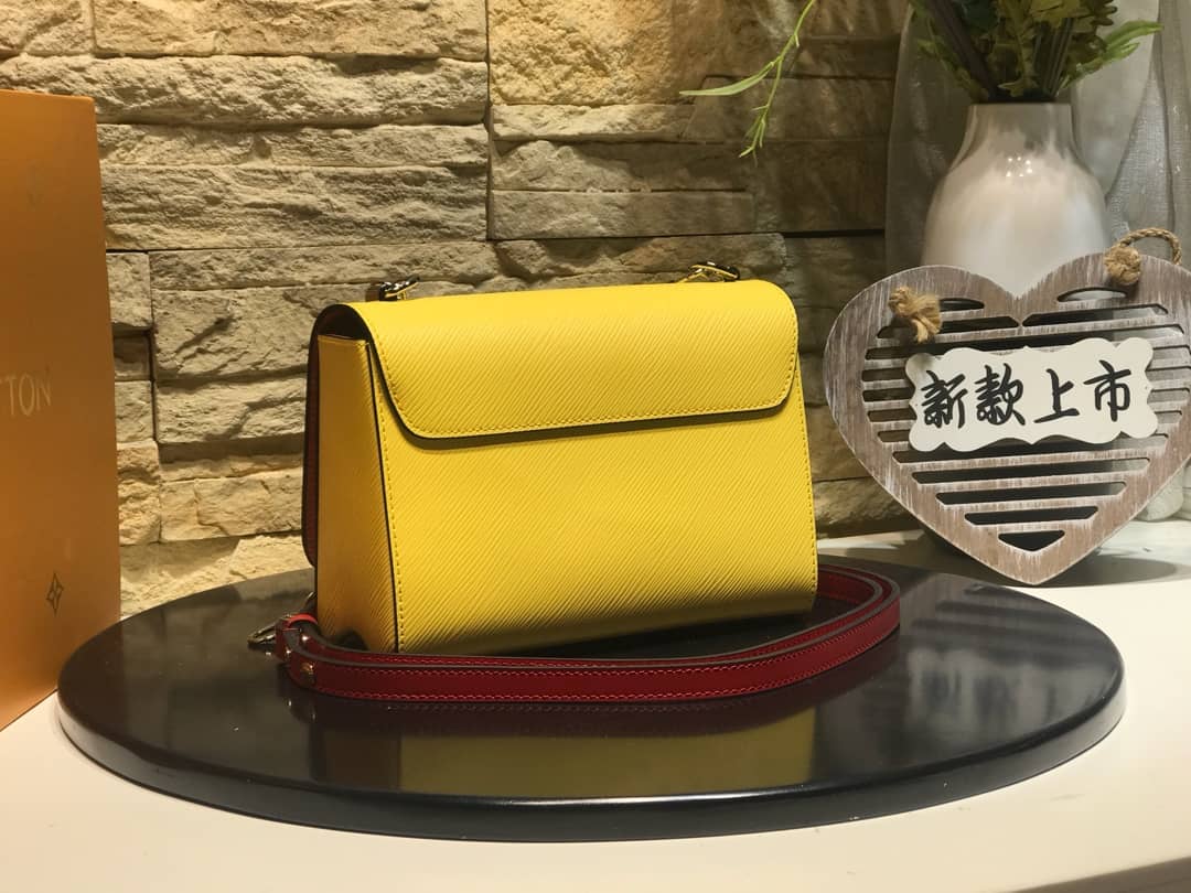 L0vis Vvtt0n Twist MM Bag Yellow M50296 Replica