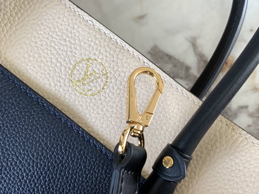 L0vis Vvtt0n On My Side MM Noir M53823 Replica Shoulder Bag