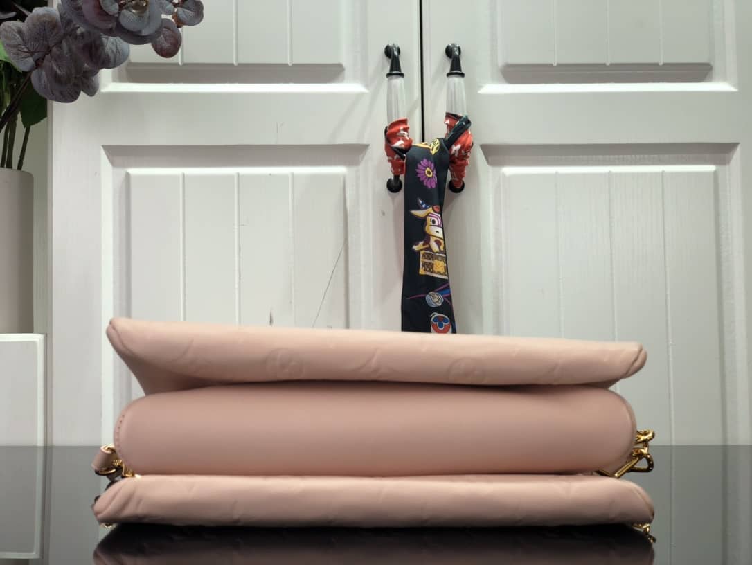 L0vis Vvtt0n Limited Edition Coussin PM Replica Bag M58739