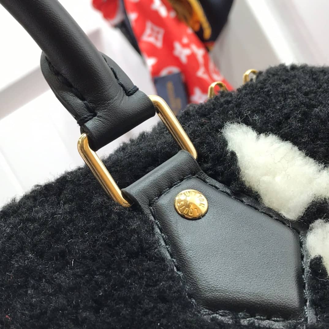 L0vis Vvtt0n Replica Bags Speedy 25 Giant Monogram Teddy M55423