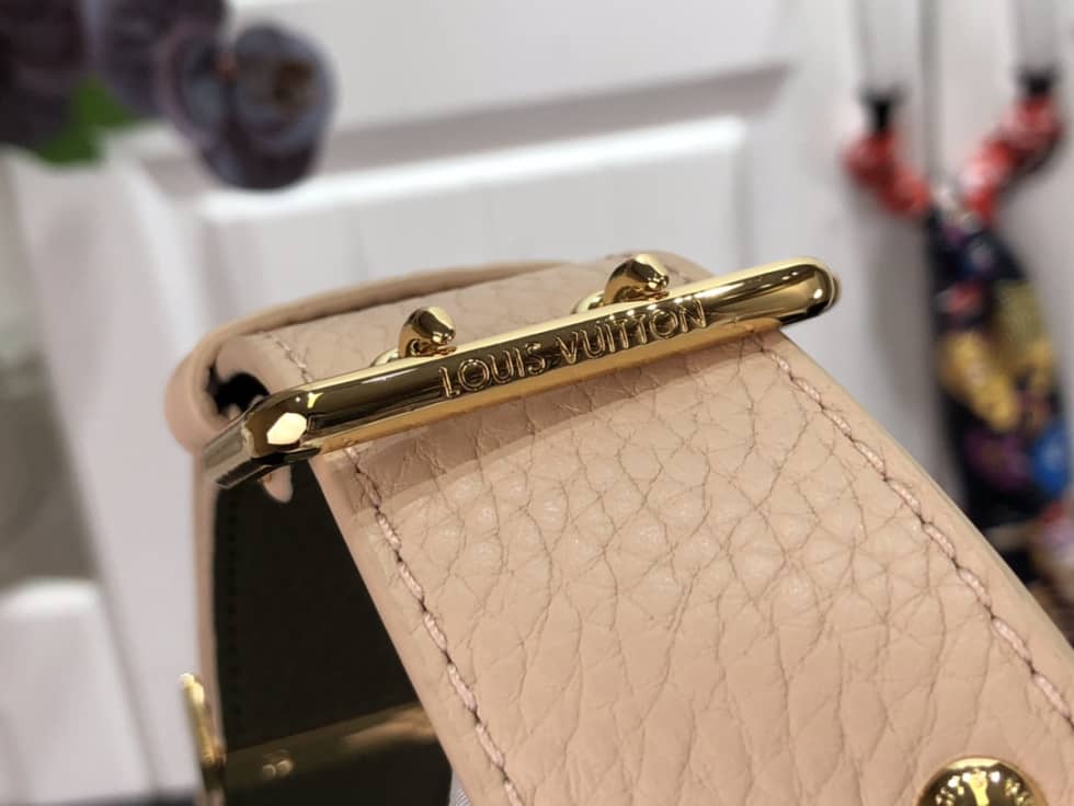 L0vis Vvtt0n Capucines BB M58578 Replica Shoulder Bag