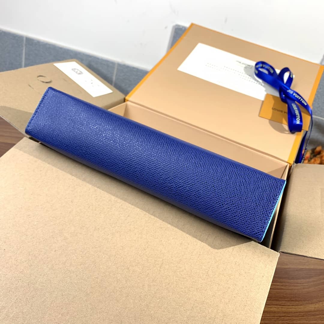 L0vis Vvtt0n Pochette Voyage MM Pouch Blue M30395 Replica