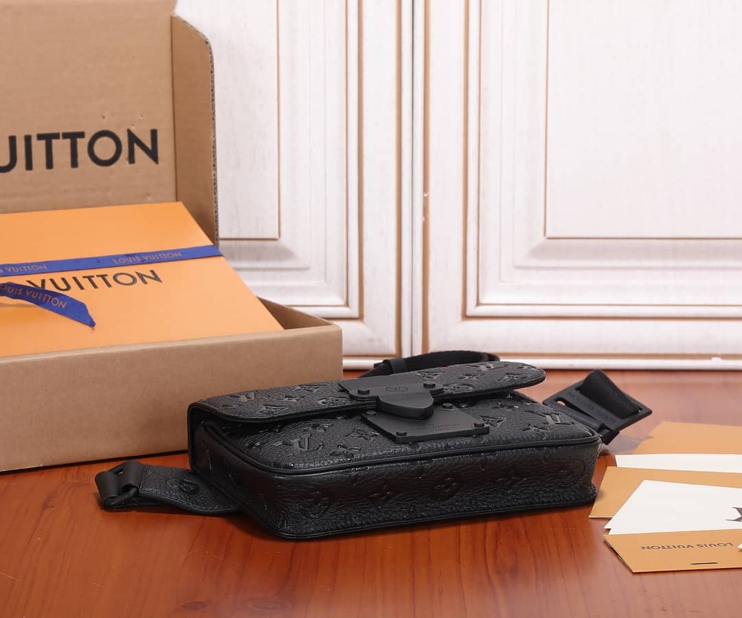 L0vis Vvtt0n S Lock Sling Crossbody Bag Replica Black M58487