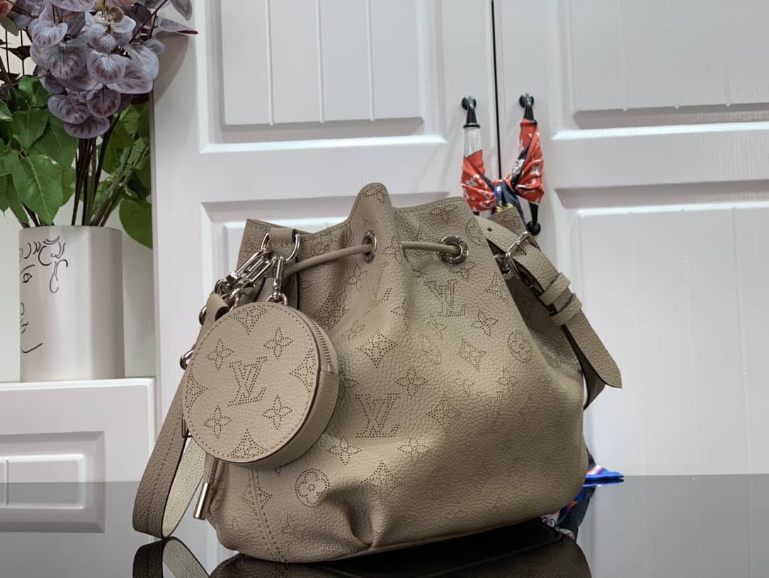 L0vis Vvtt0n Bella Mahina Magnolia Leather Replica Bag M57068 Gray