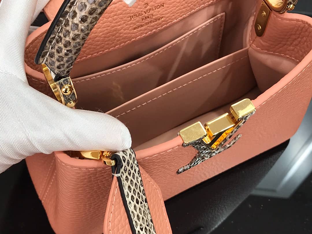 L0vis Vvtt0n Capucines MM Taurillon Leather Tote M94227