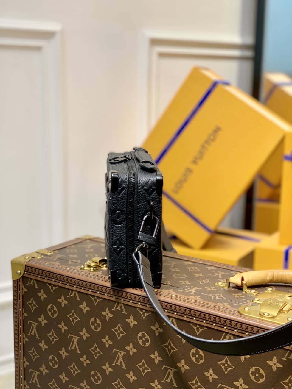 L0vis Vvtt0n Handle Soft Trunk M59163 Replica Shoulder Bag