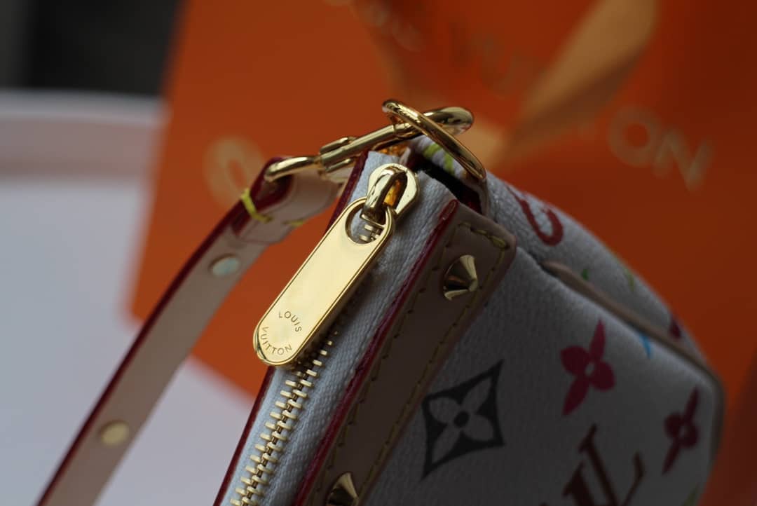 L0vis Vvtt0n Pochette Dupe Monogram Multi Accessoires  Pouch White M92649