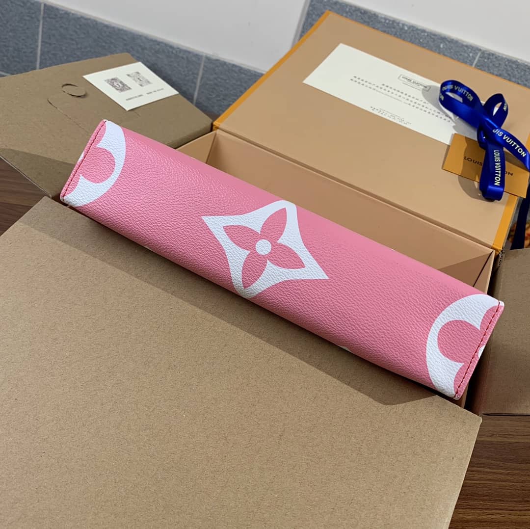 L0vis Vvtt0n Tie Dye Escale Pochette Monogram Canvas Replica M69136