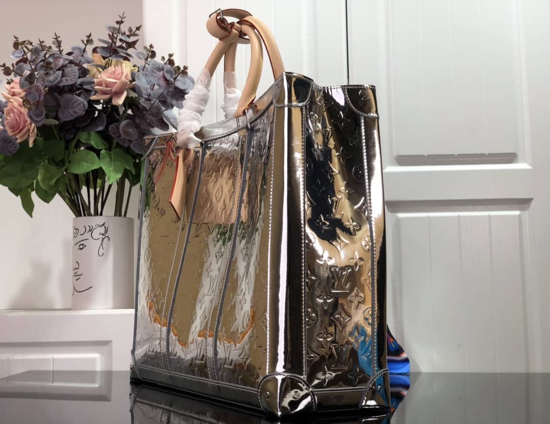 L0vis Vvtt0n Monogram Mirror Coated Sac Plat Bag Replica M46121