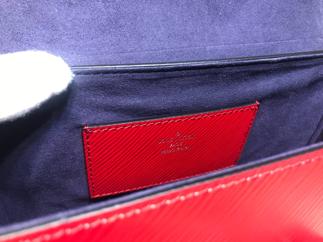 L0vis Vvtt0n Twist MM Bag Red M50296 Replica