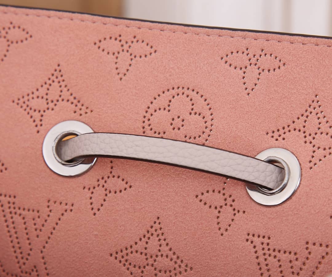 L0vis Vvtt0n Bella Leather Replica Shoulder Bag Beige M57070