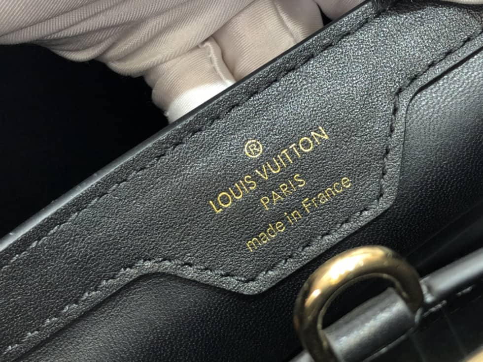 L0vis Vvtt0n Capucines MM Black M59225 Replica Shoulder Bag